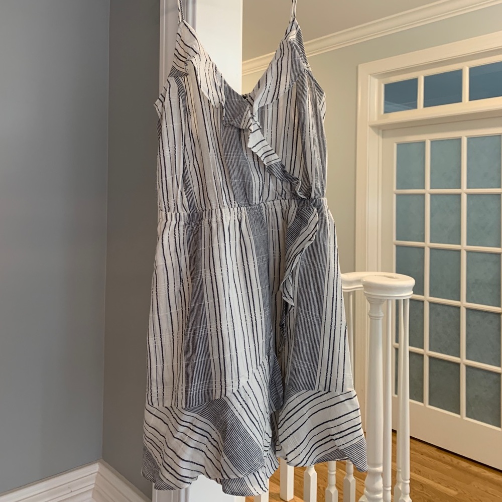 Express summer striped dress with ruffles